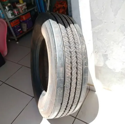 Pneu Caminhão 275 80 22.5