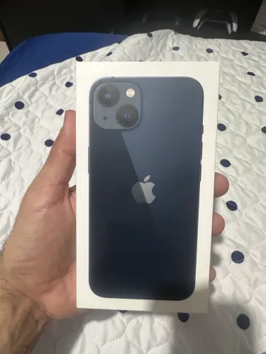iPhone 13 - 128 GB