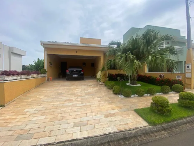 Casa - Condominio Villagem Santa Clara - Valinhos/SP