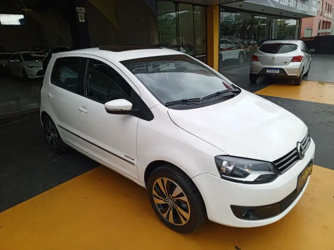 Volkswagen Fox Prime/higli. 1.6 Total Flex 8V 5P 2014