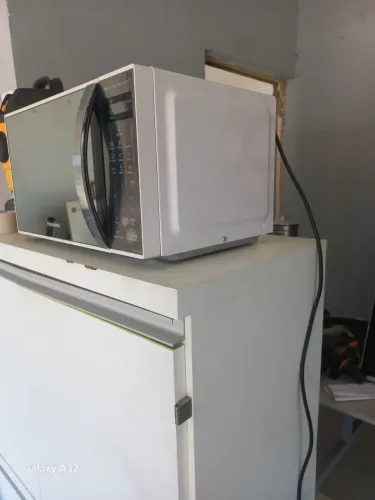 Micro-ondas em estado de novo 