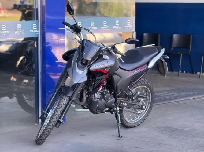 YAMAHA XTZ 250 LANDER 2025