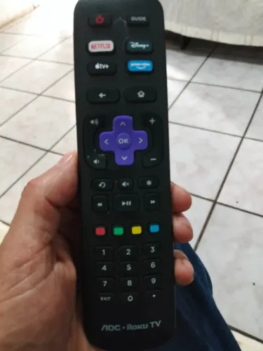Tv AOC 32 dois meses