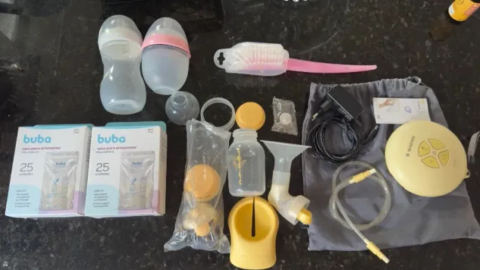 KIT DE BOMBA EXTRATORA ? MEDELA + MAMADEIRAS + SACOS PARA LEITE