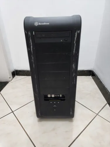 Torre ideal para montar servidor