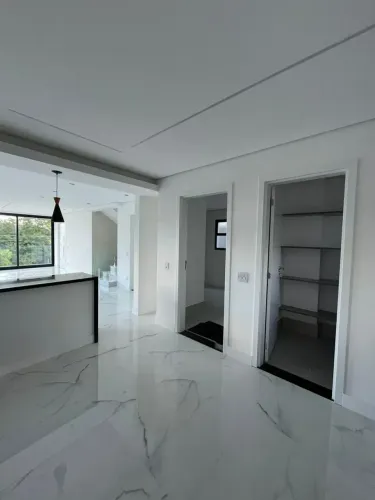 linda casa no condomínio Bella Cittá fazenda rodeio