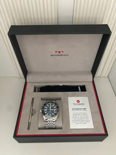 Relógio Technos automático GMT