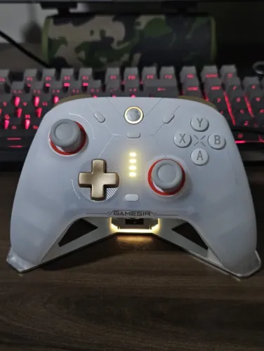 Controle Gamesir Cyclone 2 com Dock de carregamento - TMR - PC / Android / ioS / Nintendo 