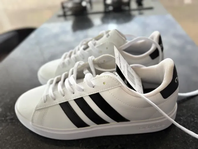 Tênis Adidas Grand Court 2.0- Branco/Preto- Tamanho 40
