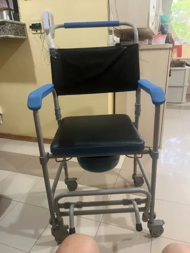 Cadeira de Banho Sanitaria Higienica Aço D50 Dellamed 150 Kg