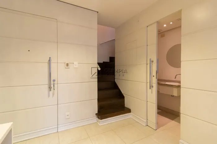 International Duplex Ibirapuera, Moema Venda · 2 dormitórios