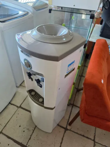 Gelagua esmaltec funcionando perfeitamente