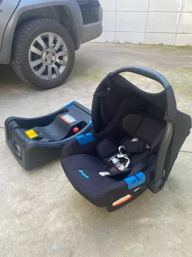 Bebê Conforto com Base para Carro Burigotto 