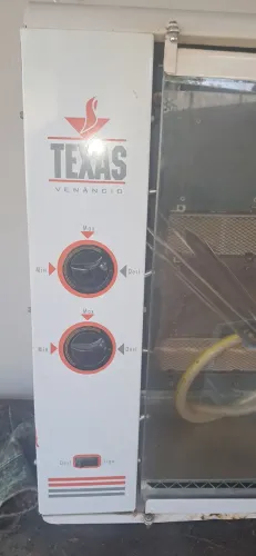 Máquina para assar frango