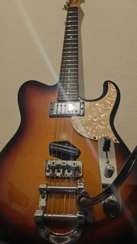 Guitarra Tagima Custom