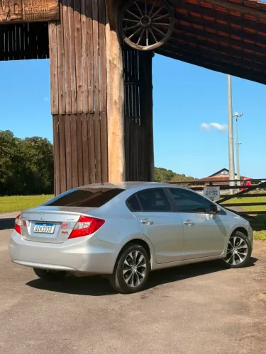 Honda Civic Sedan LXR 2.0 Flexone 16V Aut. 4P 2015