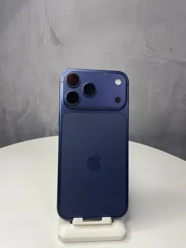 iPhone 17 Pro Max 256GB Gar. Apple 03/2027 / troco por iPhone 11 ou superior + volta