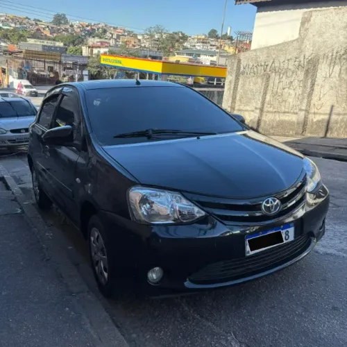 Toyota Etios X 1.3 Flex 16V 5P Mec. 2014