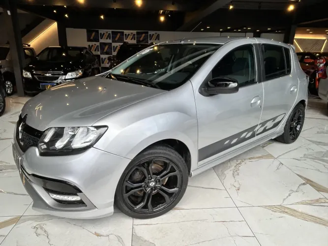 Renault Sandero RS Racing Spirit Flex 2.0 16V 5P 2016