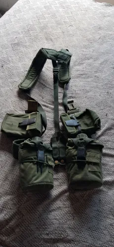 Cinto suspensório militar