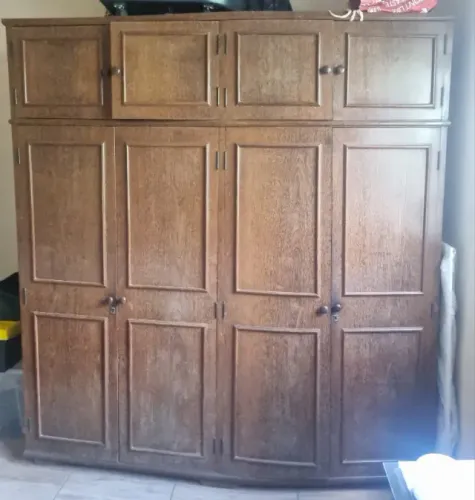 Guarda Roupas de Sucupira