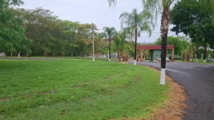 TERRENO 894,57m² - CONDOMÍNIO VARANDAS DO TIETÊ - IACANGA