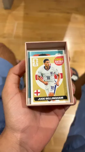 Figurinha legend ouro (gold) Bellingham