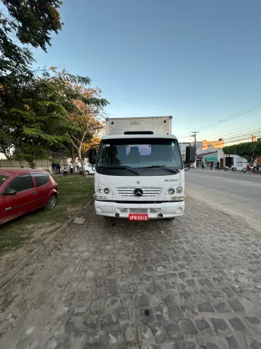 Accelo 715c ano 2004