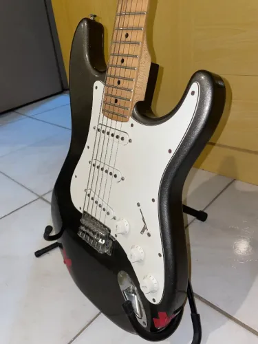 Guitarra Stratocaster Groms by Washburn