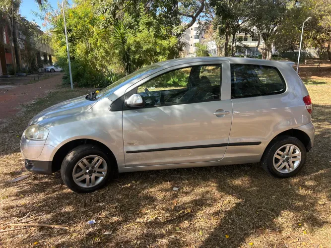 Volkswagen Fox Plus 1.0mi/ 1.0mi Total Flex 8V 3P 2010