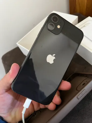 iPhone 11 preto 64gb