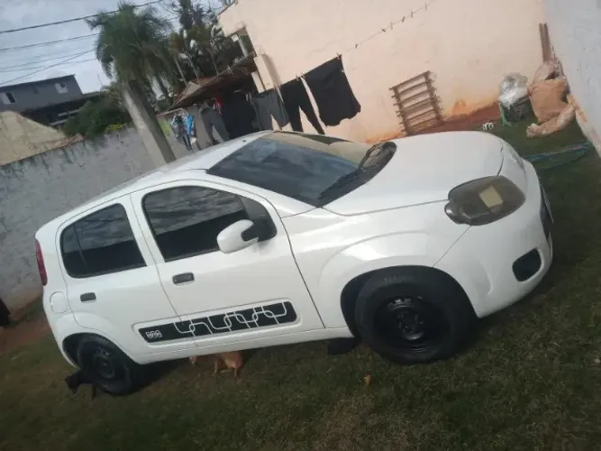 Fiat Uno Vivace Celeb. 1.0 EVO F.flex 8V 5P 2016