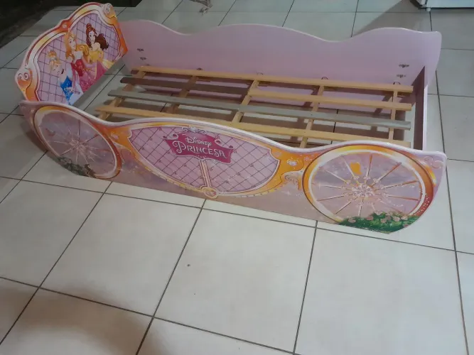Vendo cama infantil princesas