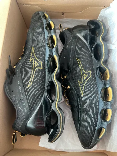 Tênis Mizuno Wave Prophecy 13 Original Preto/Dourado Nº 41 Seminovo