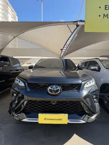 Toyota Hilux SW4 Diamond 2.8 TB 4X4 Die. Aut. 2022