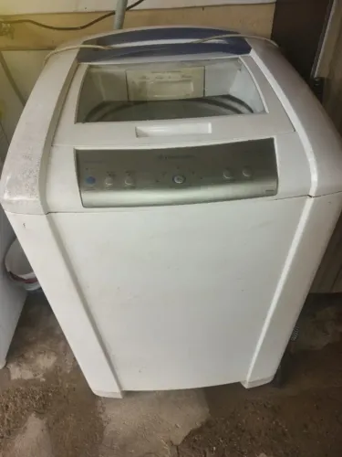 Máquina de lavar 8 kg Eletrolux 