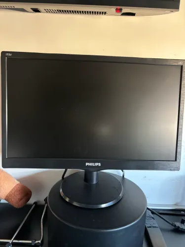 Monitor para PC Philips V Line 193V5LHSB2 + 18,5" LED Widescreen HD HDMI VGA