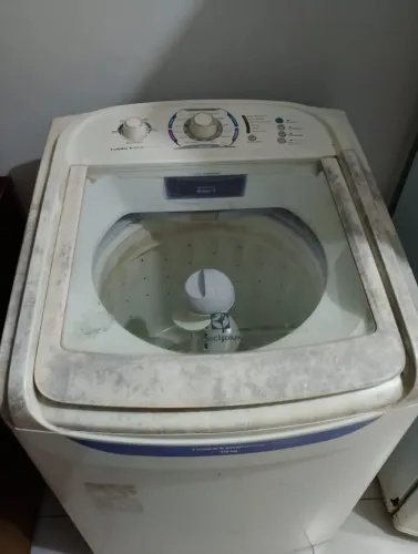 Máquina de lavar faz tudo
