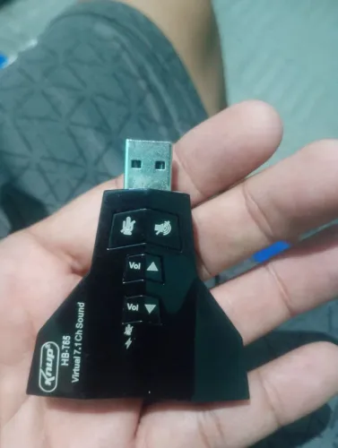 Vendo adaptador de áudio novo localização bairro santa Maria