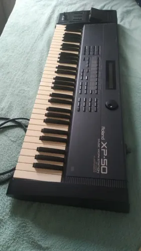 Teclado XP 50 Roland