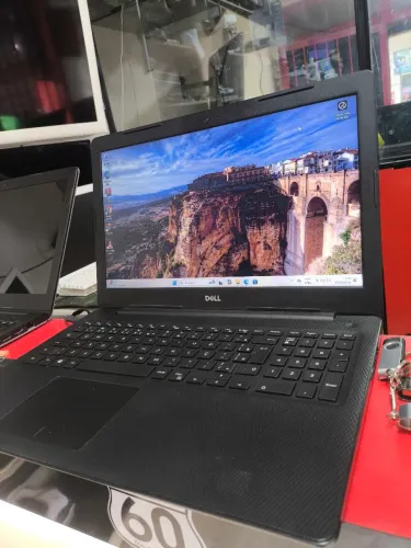 DeLL Core i3 8@ SSD120GB 8GBRam DDR4 PL vídeo 4 GB 15.6. Garantia 3 meses. Loja Asa Norte