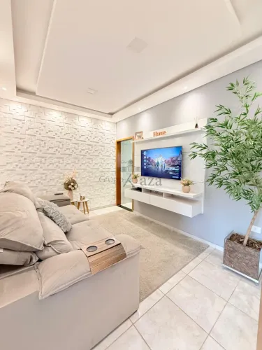 Oportunidade - Casa - Residencial Bosque dos Ipês - 2 Dormitórios - 125m².