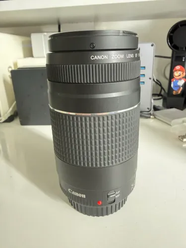 Lente Canon EF 75-300mm f/4-5.6 III + Filtro UV Kenko | Perfeita