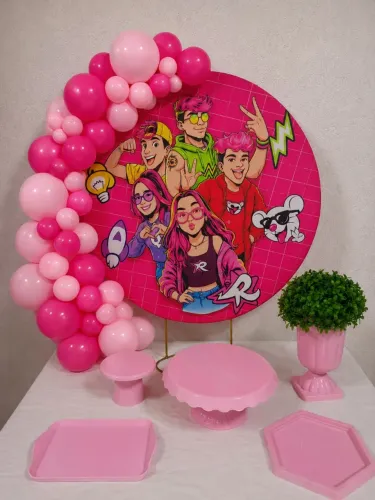 Kit de festa na mesa