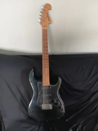 Vendo Guitarra Washburn Funcionando Normal Em Bom Estado <br>ZAP *<br>Valor 600,00