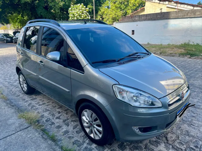 Fiat Idea Attractive 1.4 Fire Flex 8V 5P 2015