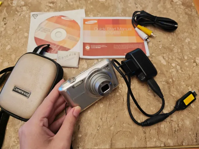 Camera digital vintage Samsung zoom lens ES70