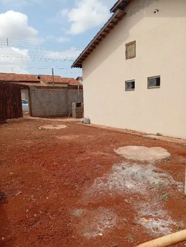 Casa para alugar, Setor Barcelos,  2 quartos com suite, próximo a Fab. Coca-Col