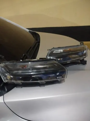 Par de farol led novo kwid original