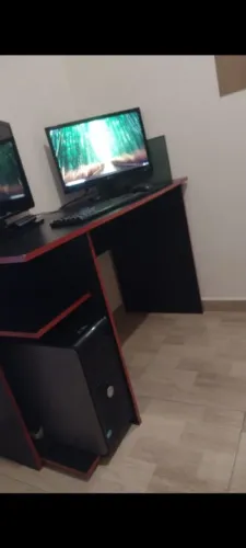 Escrivaninha gamer